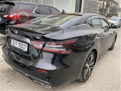 Nissan Maxima